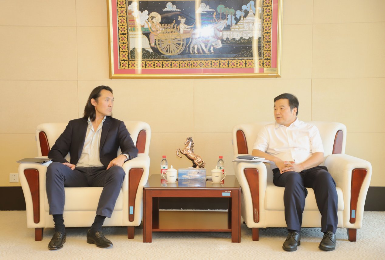 坚持党的领导是实施人才强企战略
